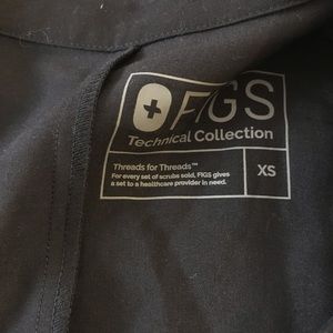 FIGS Casma Scrub Top Black XS